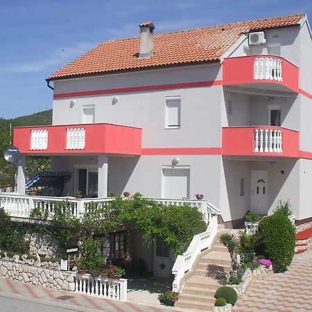 Apartments Malnar Novi Vinodolski Esterno foto